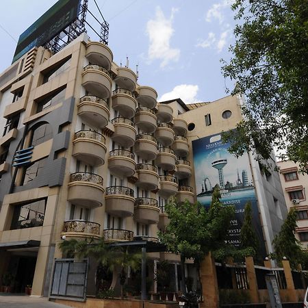 Neelkanth Paradise Ξενοδοχείο Αχμπανταμπάντ Εξωτερικό φωτογραφία